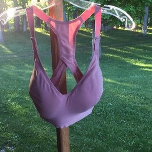 Victoria Sport bra 32DDD in pink EUC